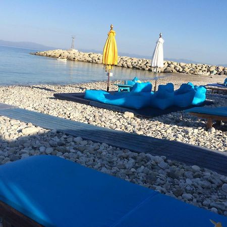 Апартаменти Agali 1 Mesonet In Front Of The Sea Akrogiali Екстер'єр фото